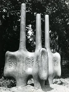 Andreja Ķiģeļa diplomdarbs Mākslas akadēmijas dārzā. 1969.